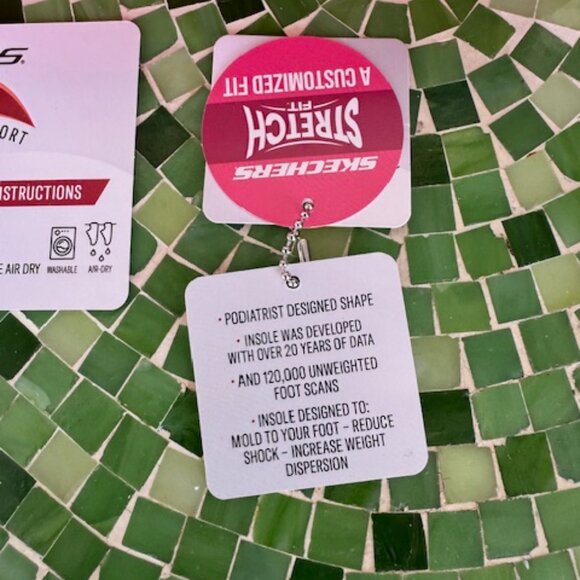 SKECHERS ARCH FIT REFINE DON'T GO - Picture 13 of 13